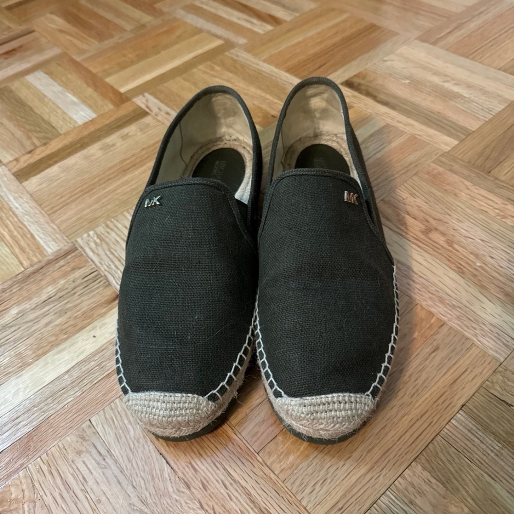 Michael Kors shoes size 9